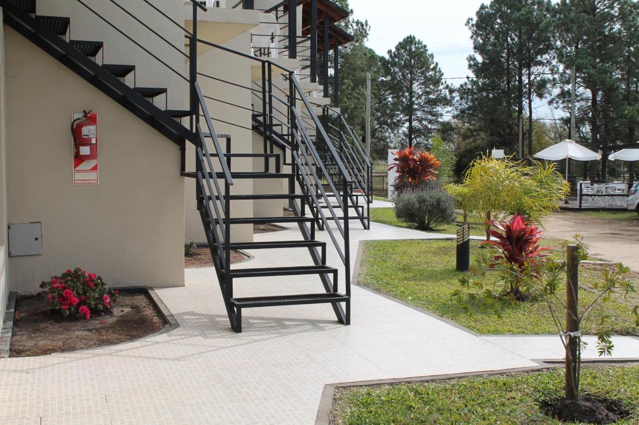 Brisas Del Lago Apartamentos โกลอน ภายนอก รูปภาพ