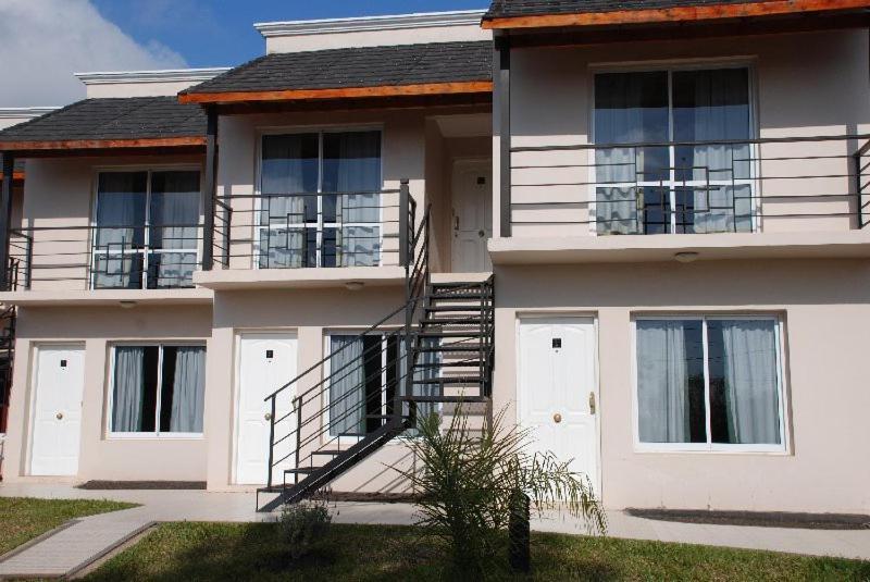 Brisas Del Lago Apartamentos โกลอน ภายนอก รูปภาพ