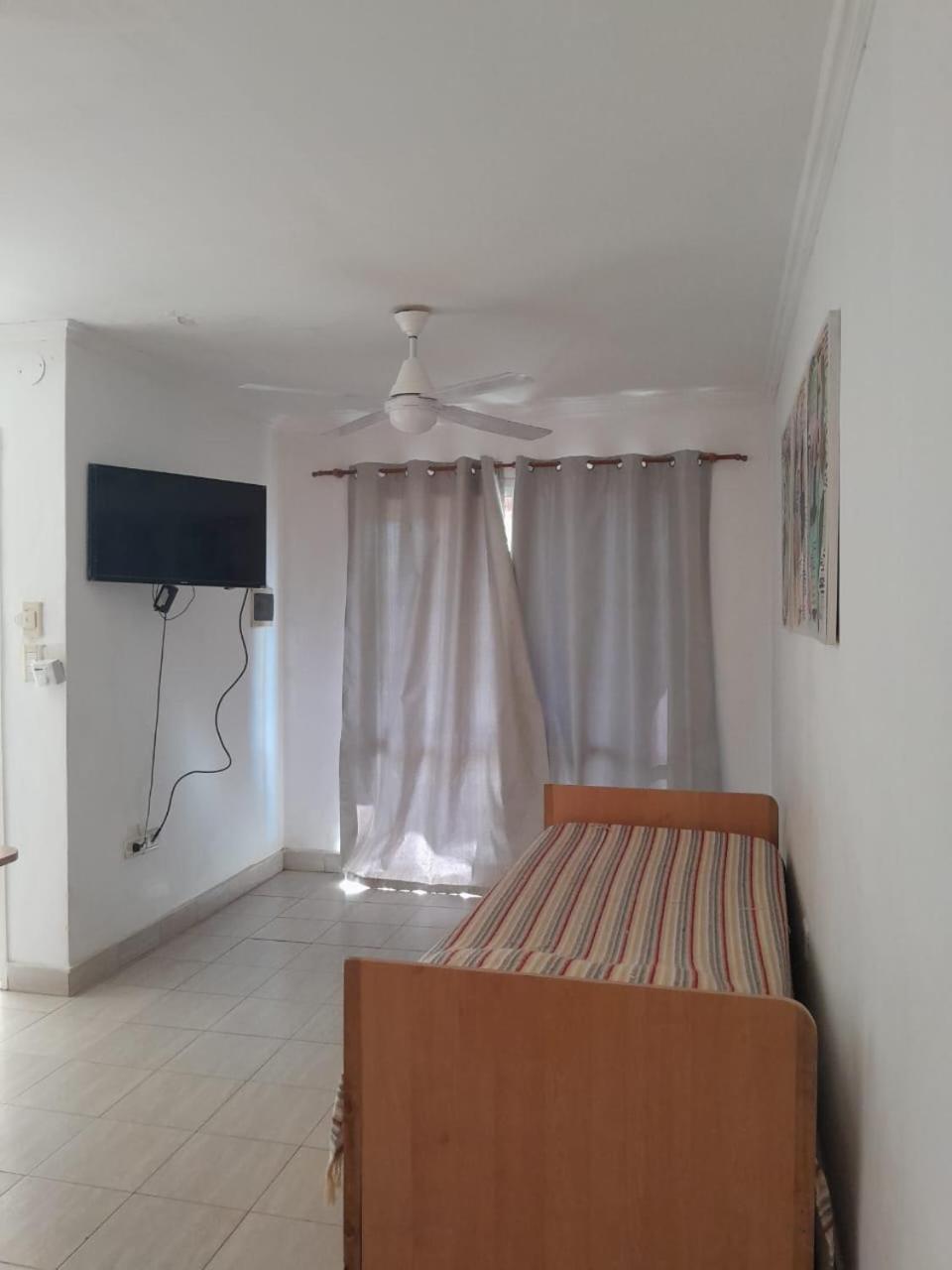Brisas Del Lago Apartamentos โกลอน ภายนอก รูปภาพ